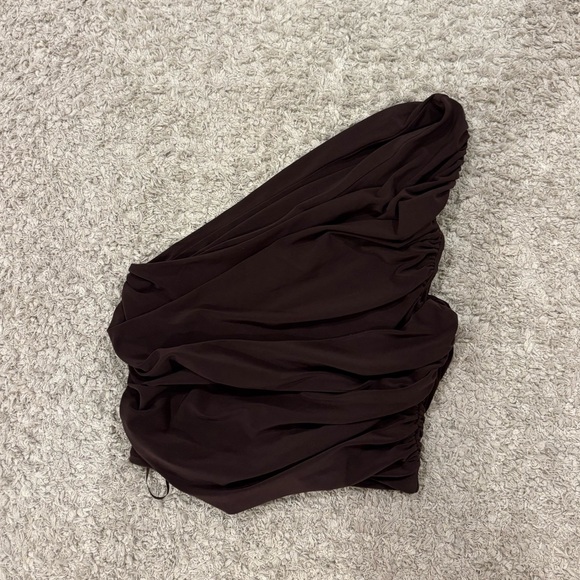 Express Brown One Shoulder Rouched Cropped Top - Picture 5 of 8